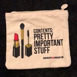 Ipsy makeup bag